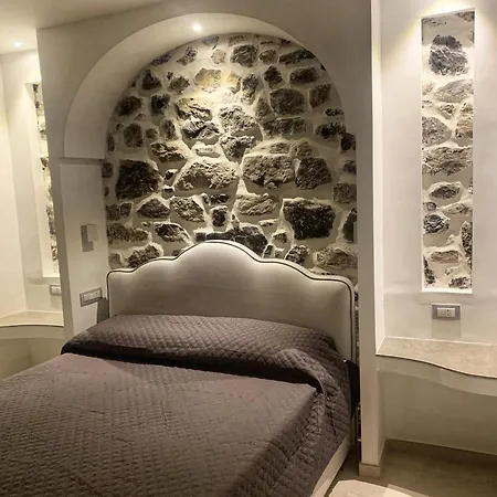 Yourhome - La Leonessa Apartment